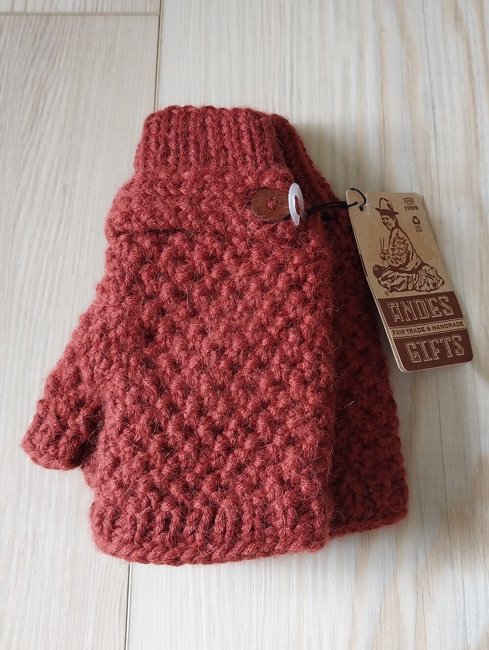 NWT Andes Gifts Fingerless Gloves